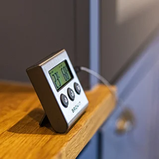 Elektronički kuhinjski termometar s sondom (0°C do 250°C) – photo 13
