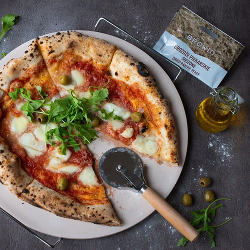 Kamen za pizzu s ručkom i nožem, od kordierita, okrugli 33 cm - 12