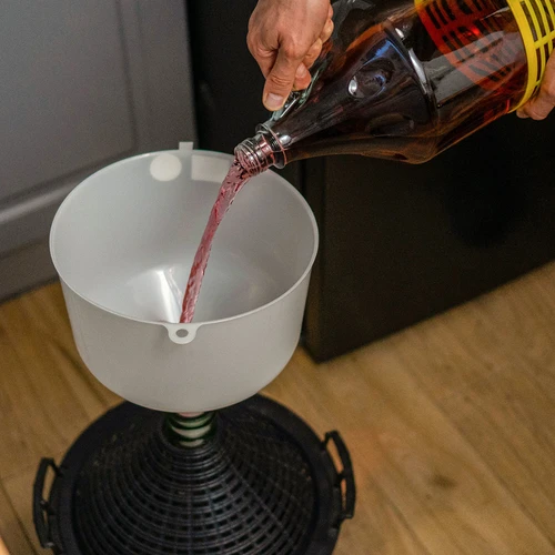 Plastični lijevak fi25 za balone, visoki rub - 5