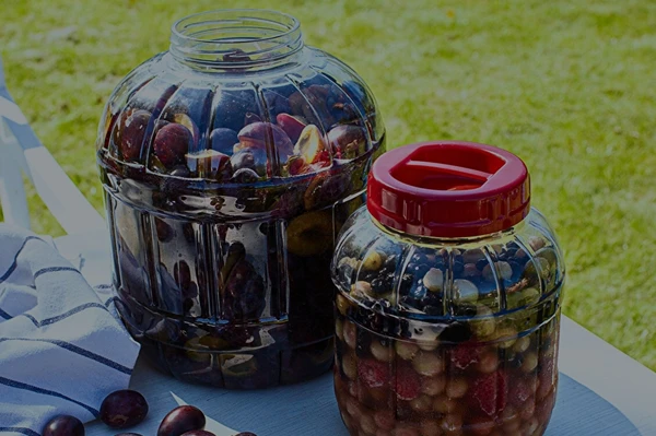 SEZONSKI UŽITCI U NEPOKOLJIVIM STAKLENKAMA