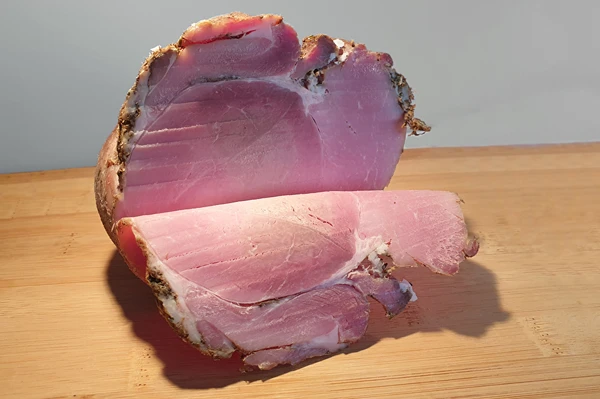 Domaća pečena šunka