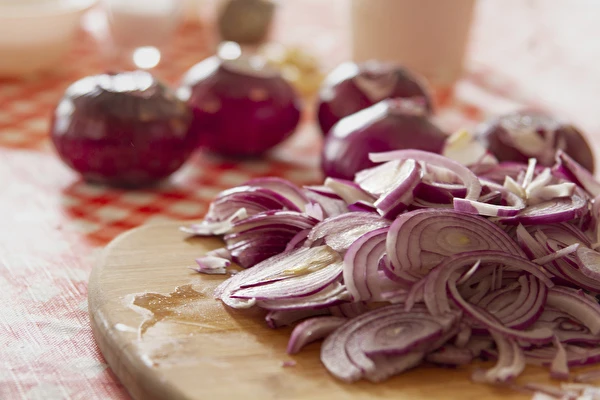 Konfitura od crvenog luka