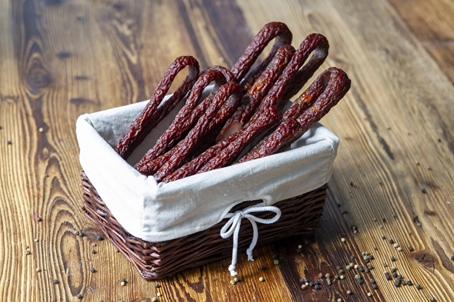 Browin Przepiśnik - Domaći svinjsko-goveđi kabanosi