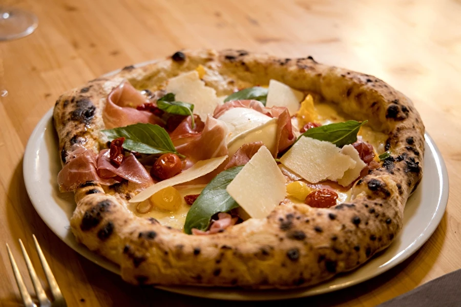 Browin Przepiśnik - Napuljska pizza s plinskog roštilja